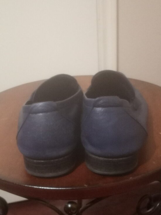 SALVATORE FERRAGAMO BLUE LEATHER BUCKLE DETAIL LOAFERS Sz 7.5D MADE IN ITALY main image 4